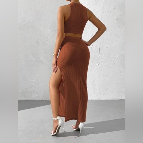 17. SHEIN Ribbed Skirt Set - Picture 6 of 6